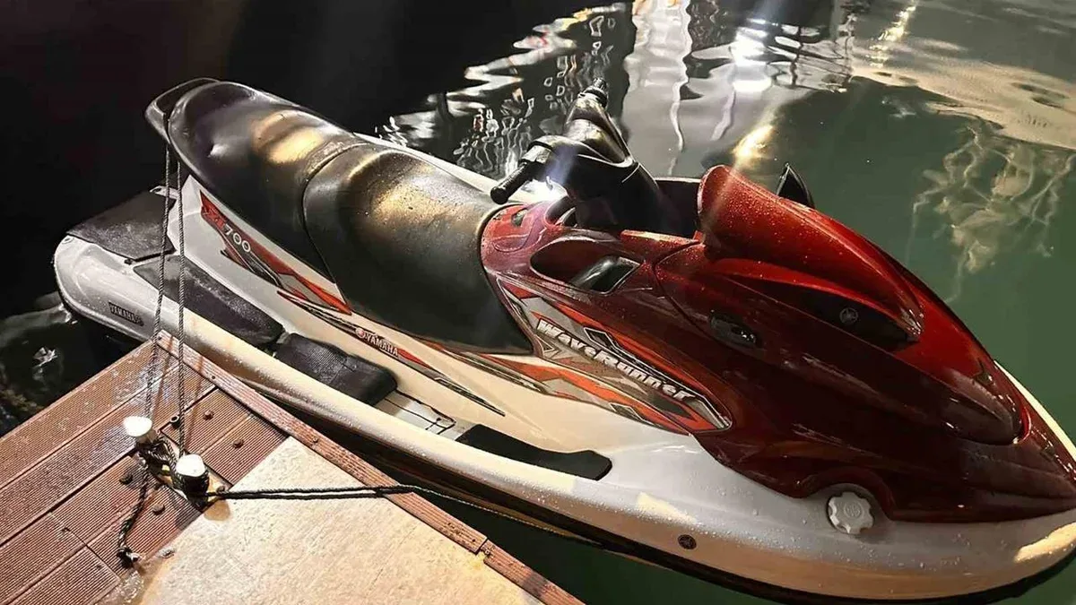 Kuşadası'nda Jet-Ski ile Kaçmaya Çalışan Göçmen Kaçakçısı Yakalandı
