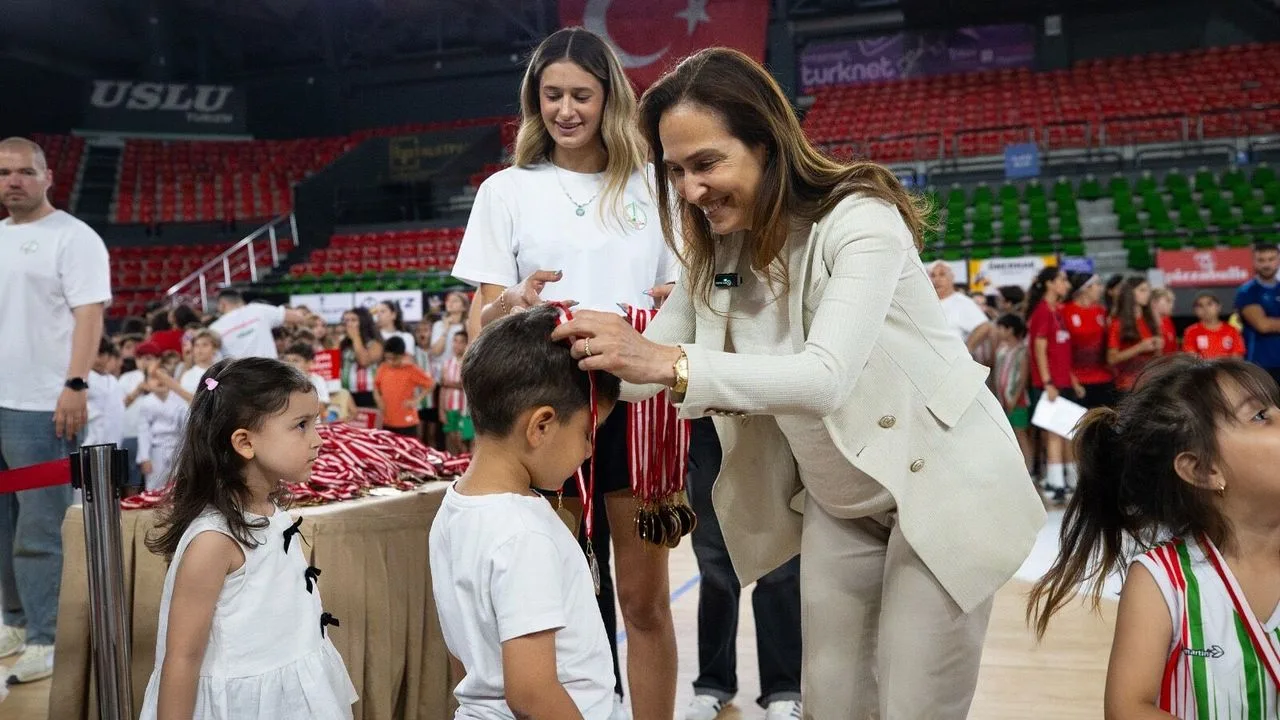 Karşıyaka’da Kış Spor Okulları Sezonu Coşkuyla Tamamlandı