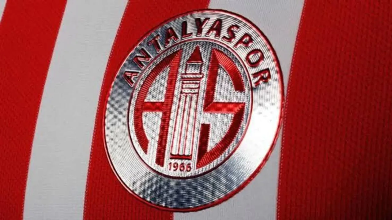 Antalyaspor'da Seçim Çağrısı: Dernek Olağanüstü Genel Kurula Gidiyor