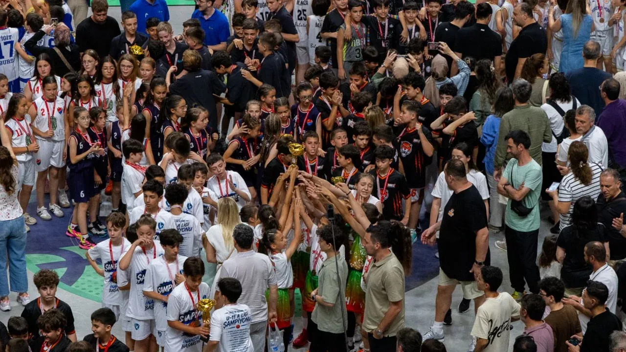 Bursa Yerel Basketbol Ligleri Sezonu Coşkuyla Tamamlandı