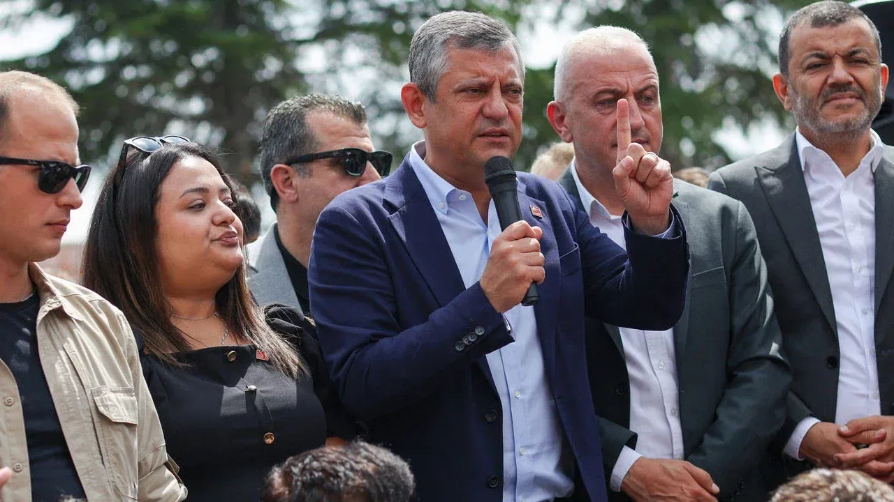 Özgür Özel: "Otobüsümüzü Aldılar, Yürüyüşümüzü Durduramadılar"