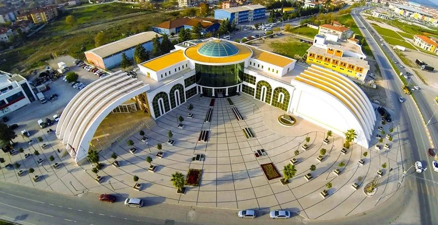 Serdivan Yeni Pazar Yeri'ndeki İş Yerleri İhaleye Çıkıyor!