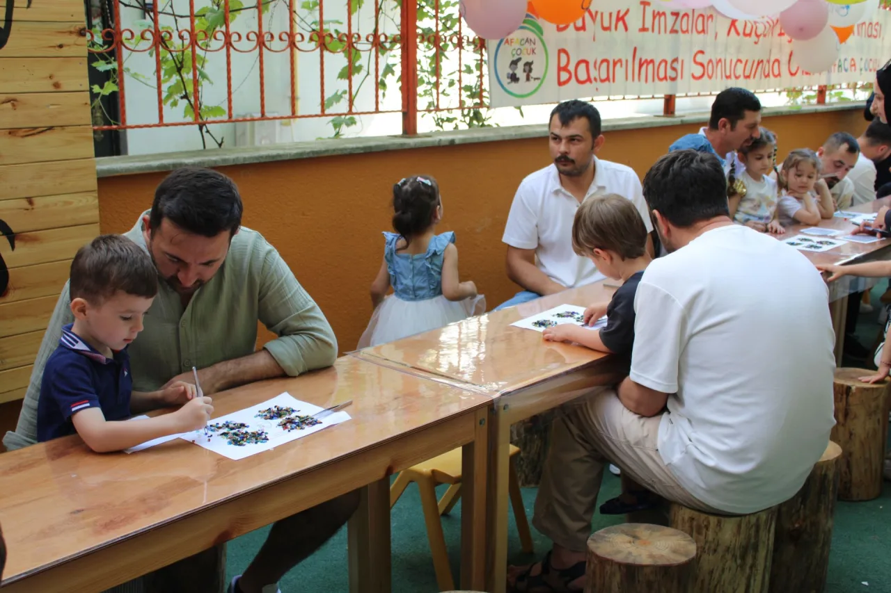 Yıl Sonu Sergisi: Çocukların Emekleri ve Babalar Günü Bir Arada