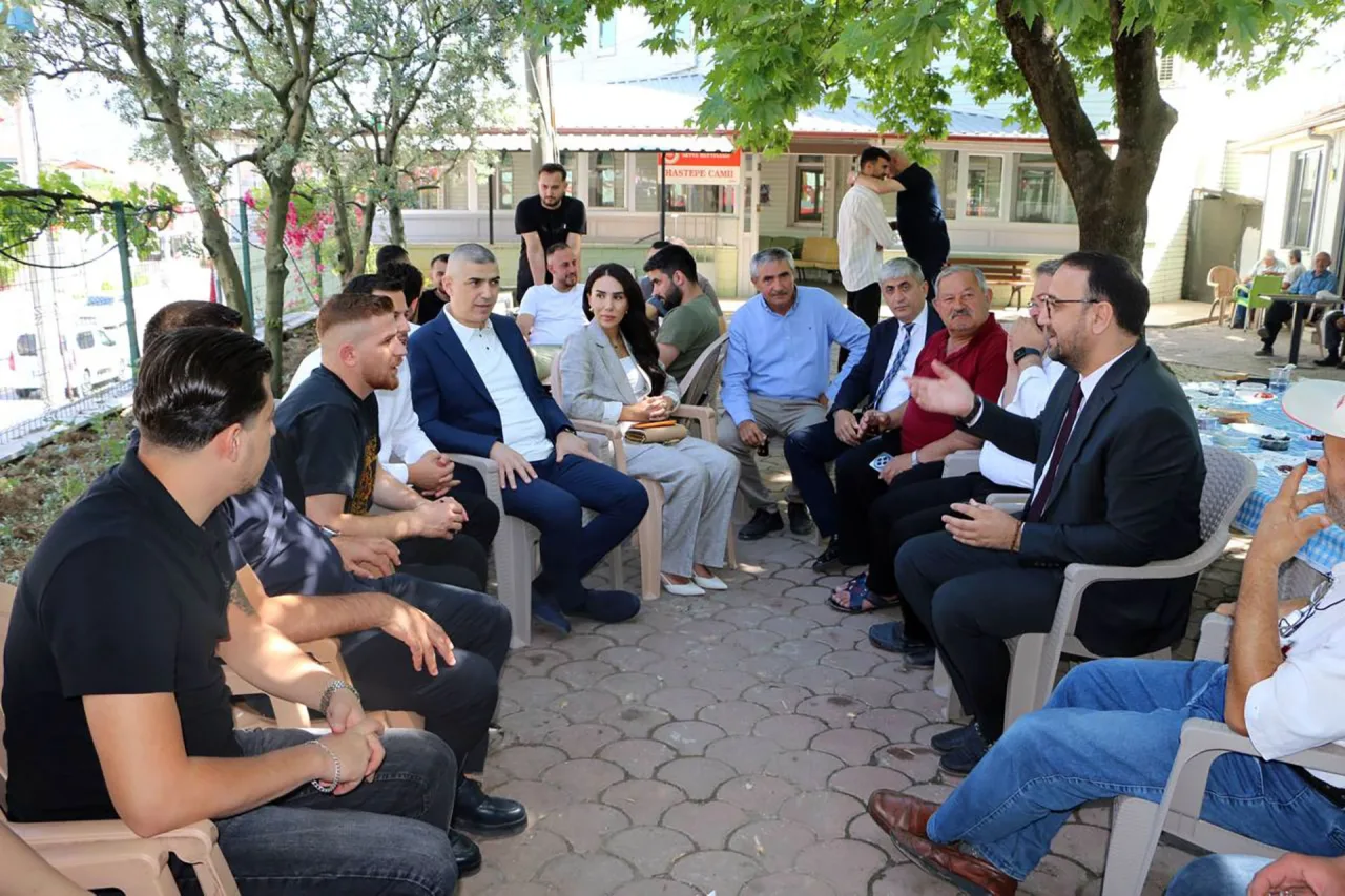 Geyve'de Mahalle Gönüllüleri Projesi ile Dayanışma Artıyor