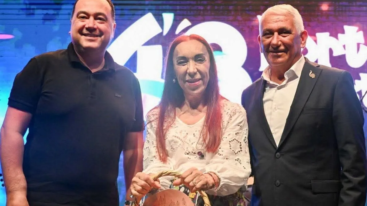 Başkan Dutlulu, Güzelyurt Portakal Festivali'nde Coşkuyu Paylaştı