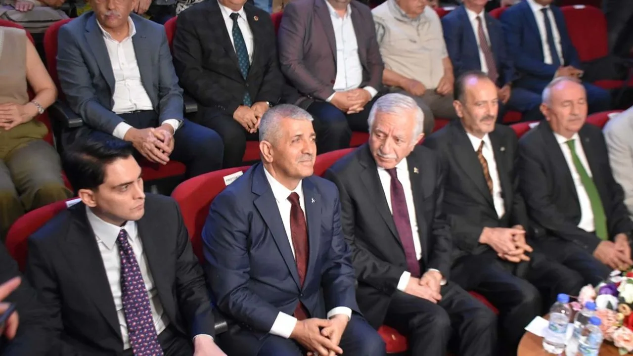 Celal Adan, Karabağlar'da İstikrar ve Terörsüz Türkiye Vurgusu Yaptı