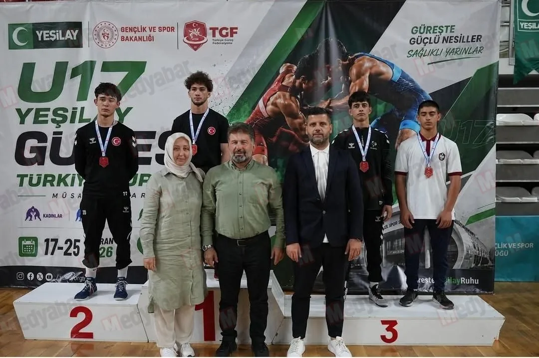 Hendek Olimpik Spor Kulübü, Grekoromen Güreşte Türkiye Şampiyonu Oldu
