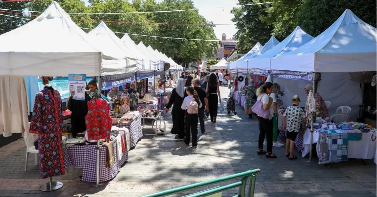 Bursa'da 'Meydan Kadınların' Dayanışma Pazarı Büyüyor