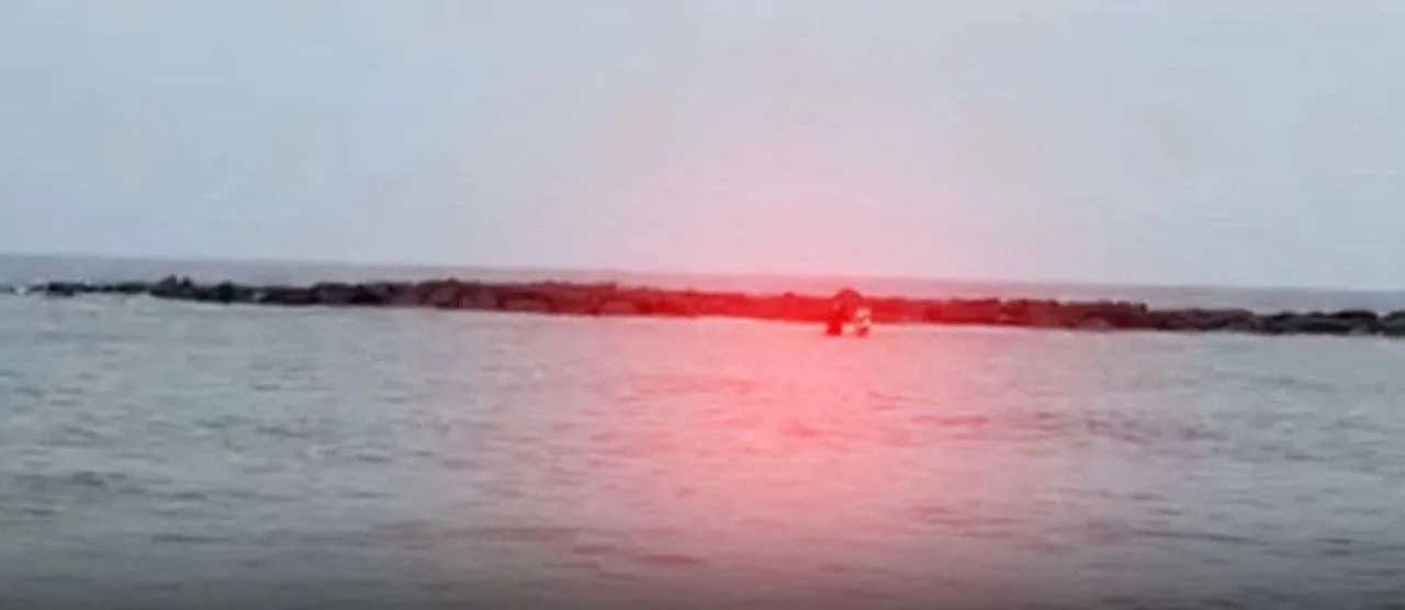 Karasu'da İntihar Girişimi, Sahil Güvenlik Anında Müdahale Etti