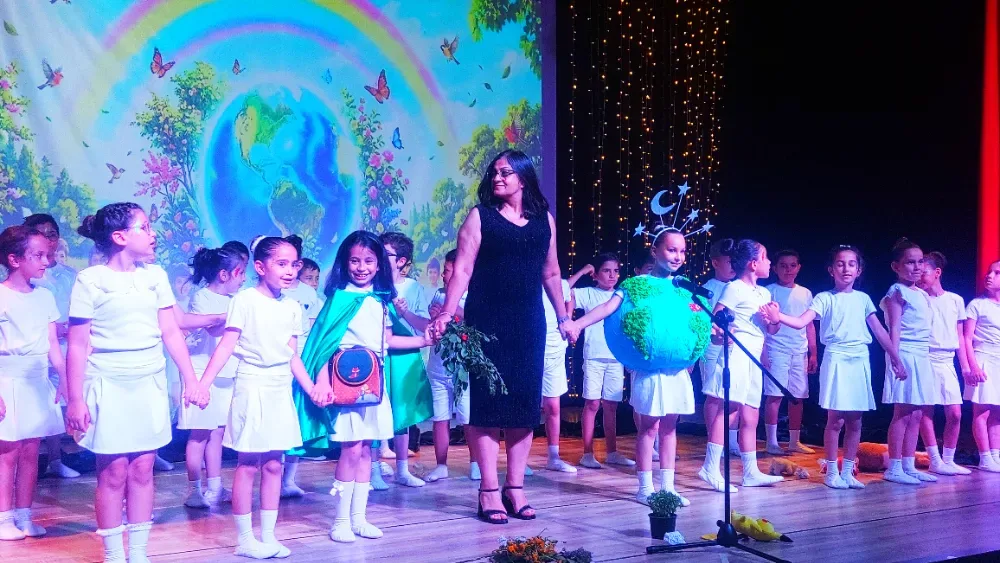 Cumhuriyet İlkokulu'nda 2-E Müsameresi Coşkuyla Gerçekleşti