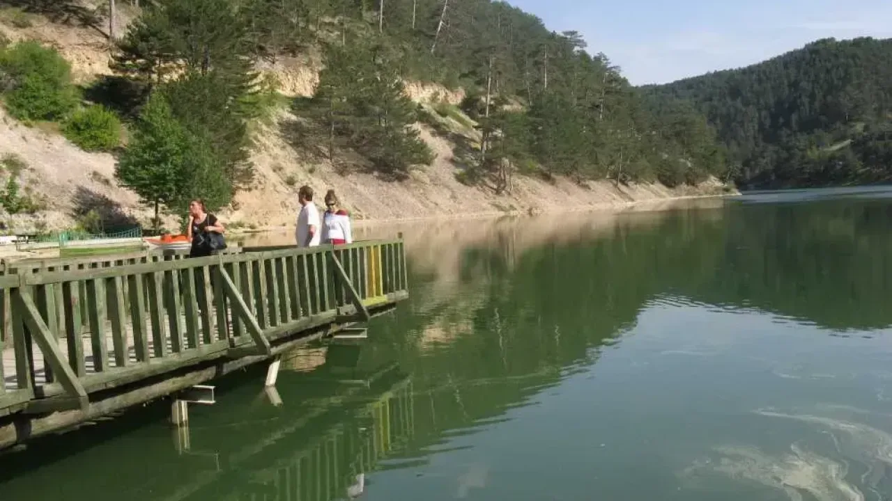 Bolu Göynük Sünnet Gölü'nde Yağmurun Ardından Eşsiz Manzaralar