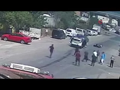 15 Yaşındaki Çocuğun Kullandığı Araç Motosiklete Çarptı: Yaralı Var