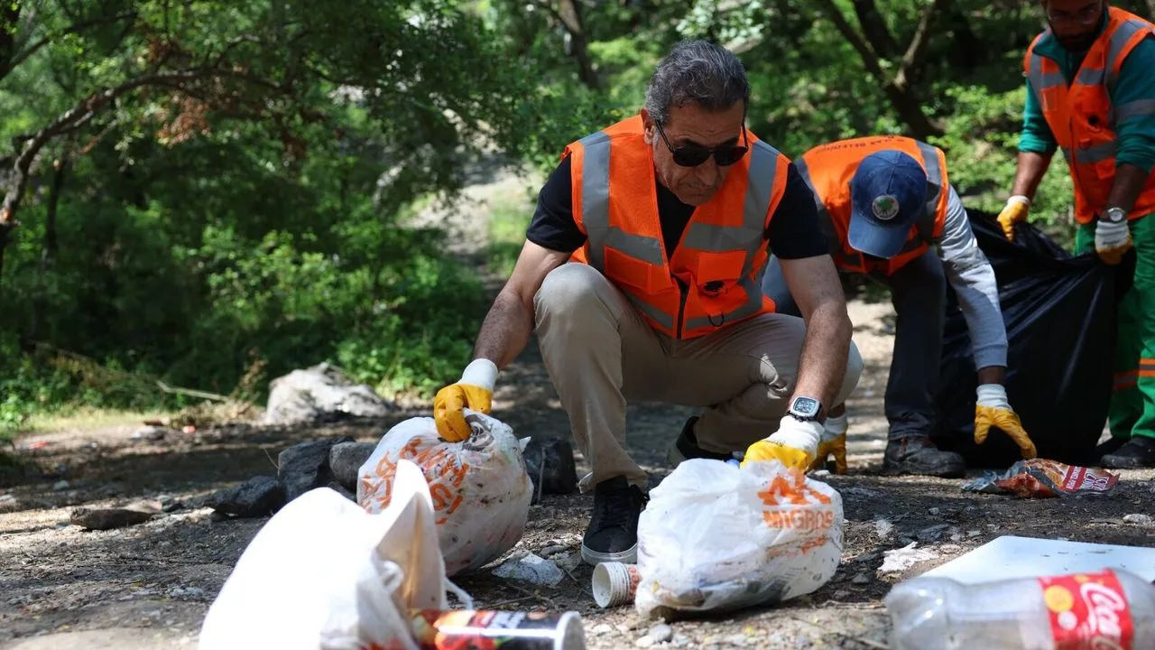 Mamak Belediyesi'nden Kıbrıs Kanyonu’nda Temizlik Seferberliği