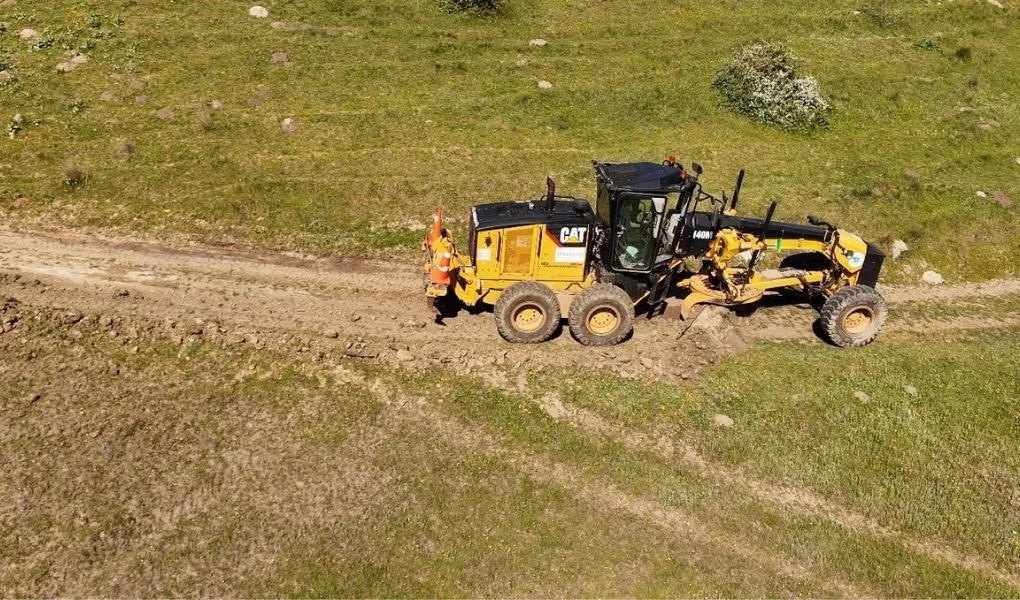 Tekirdağ Büyükşehir’den Çiftçilere Tarla Yolu Desteği