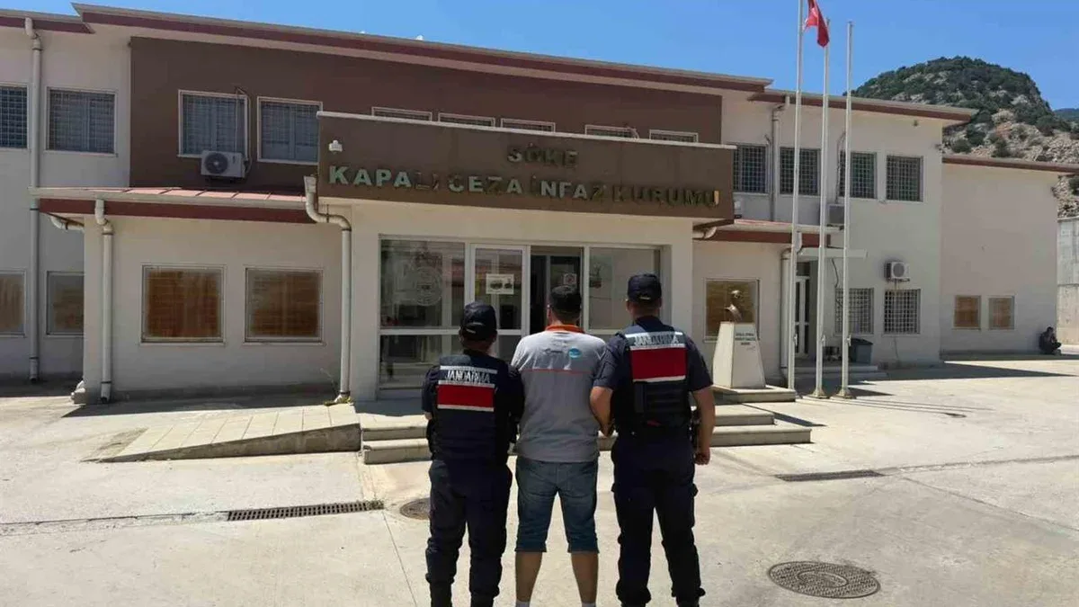 Kuşadası'nda 8 Yıl 4 Ay Hapis Cezası Olan Hükümlü Yakalandı