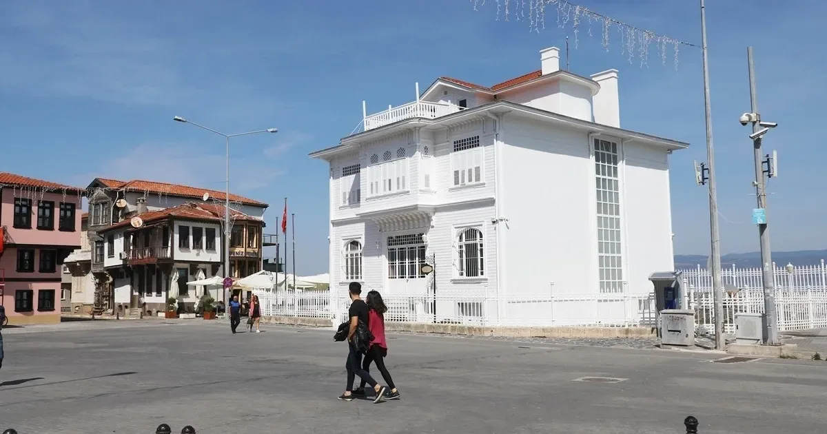 Mudanya'da Babalar Günü Coşkusu Mütareke Meydanı'nda!