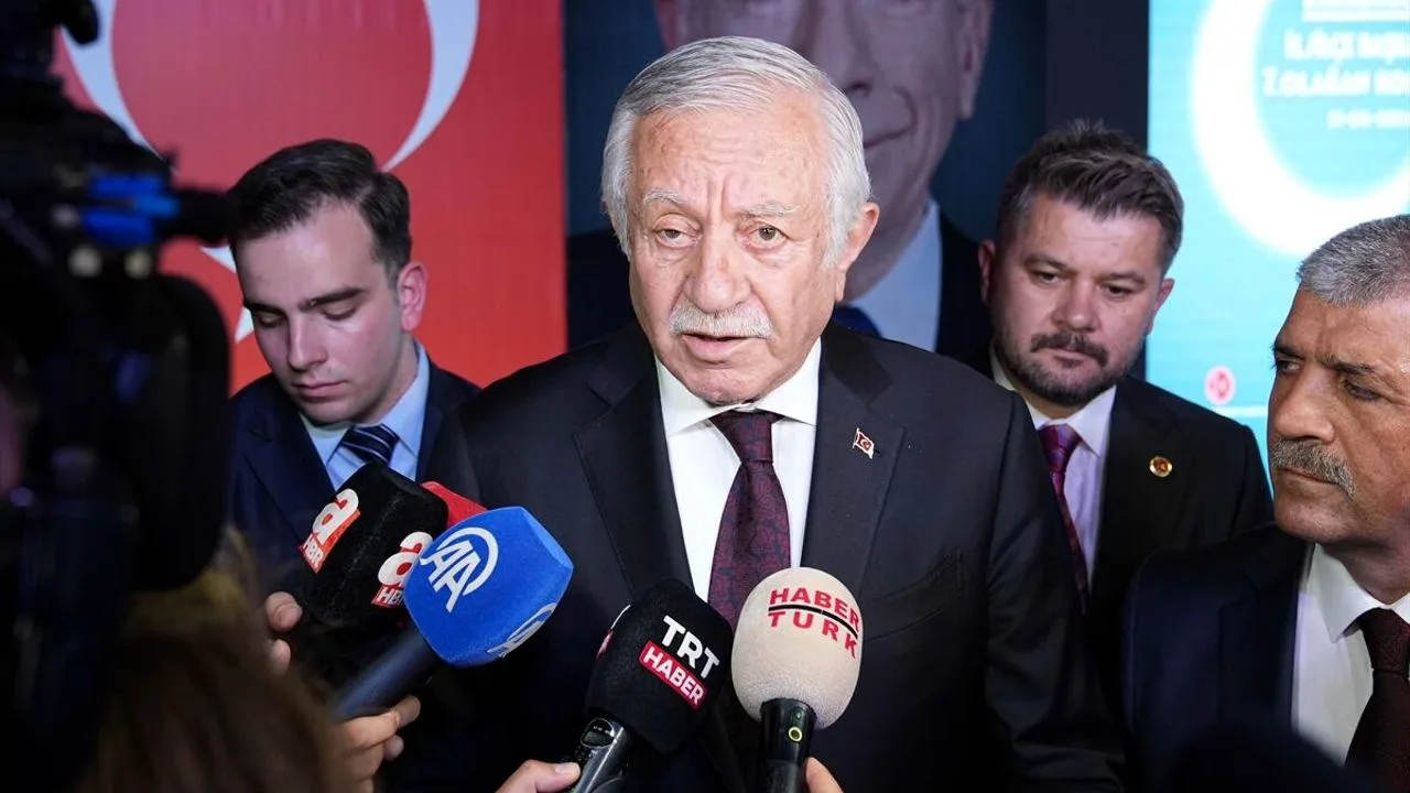 MHP'li Celal Adan'dan İzmir'de Birlik ve Beraberlik Vurgusu