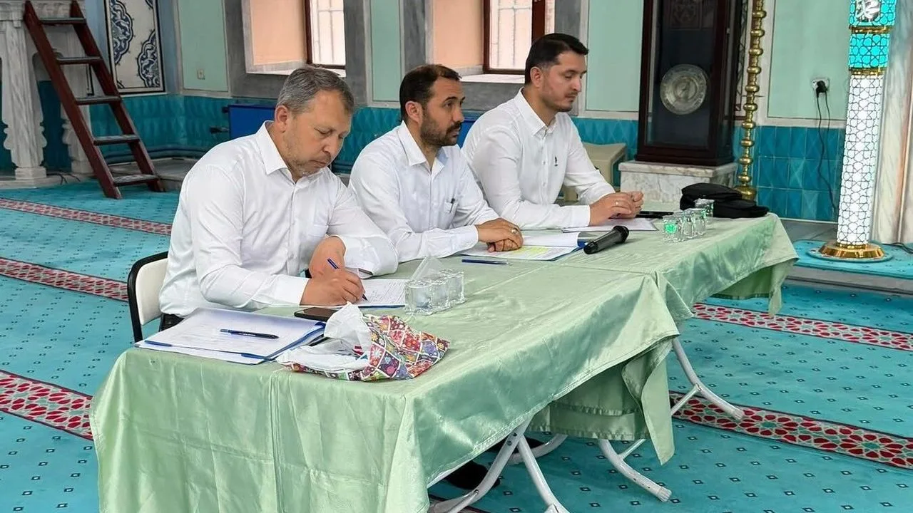 Din Görevlileri Reşadiye Camii'nde Yarıştı!