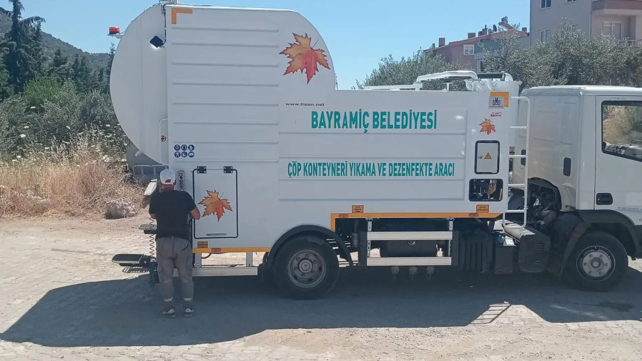 Küçükkuyu'da Hijyen Seferberliği: Bayramiç'ten Destek Geldi