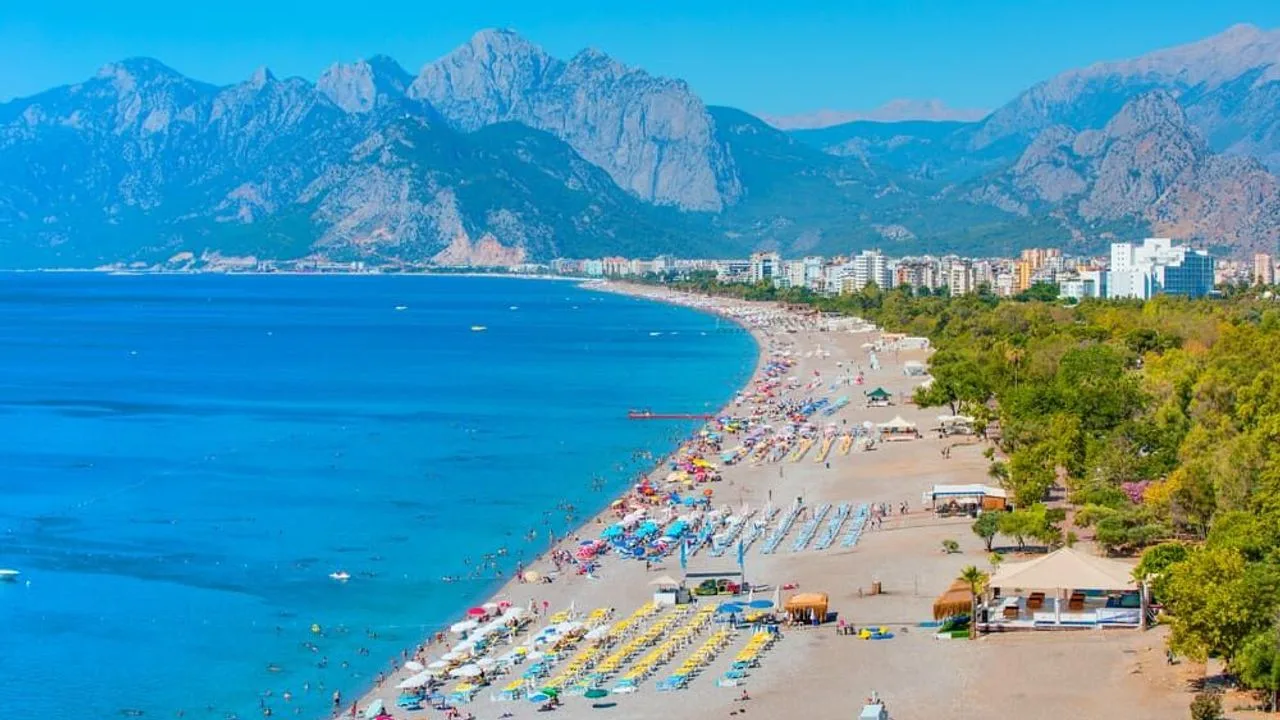 Antalya'nın Plajlarında Deniz Suyu Kalitesi Ne Düzeyde?