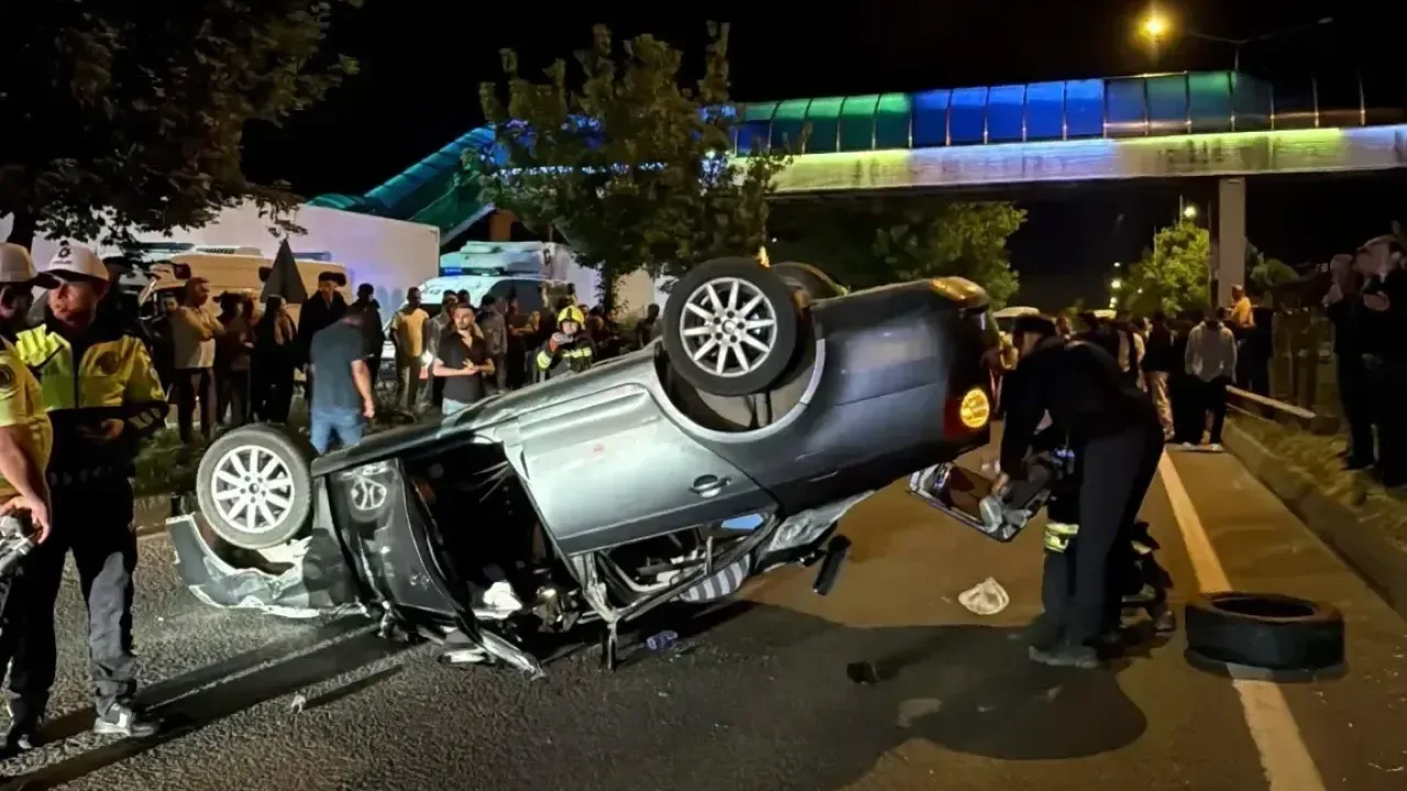 Bolu'da D-100'de Takla Atan Araçtan Mucizevi Kurtuluş